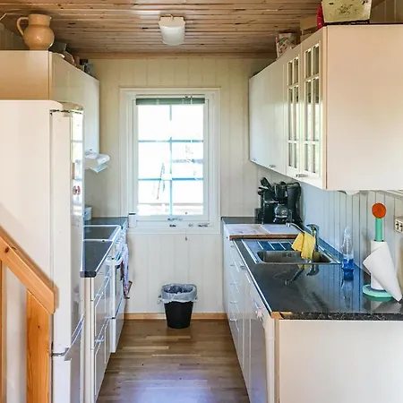 Stunning Home In Skjeberg