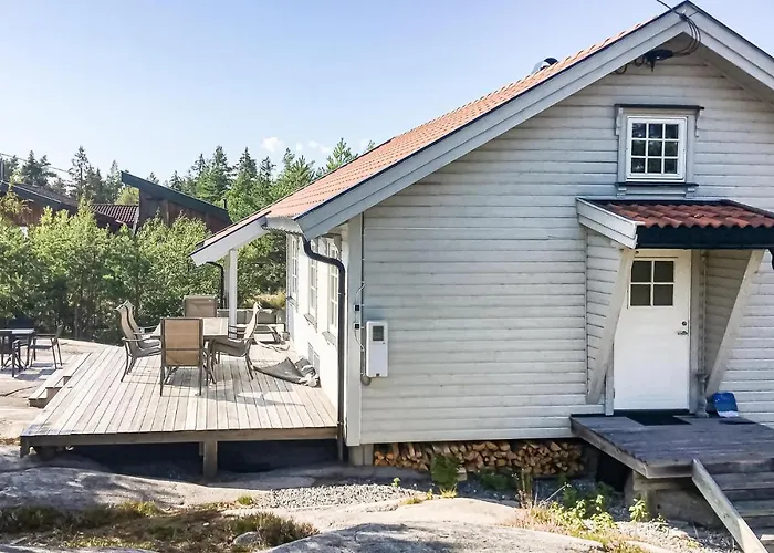 Four-bedroom In Dom wakacyjny *